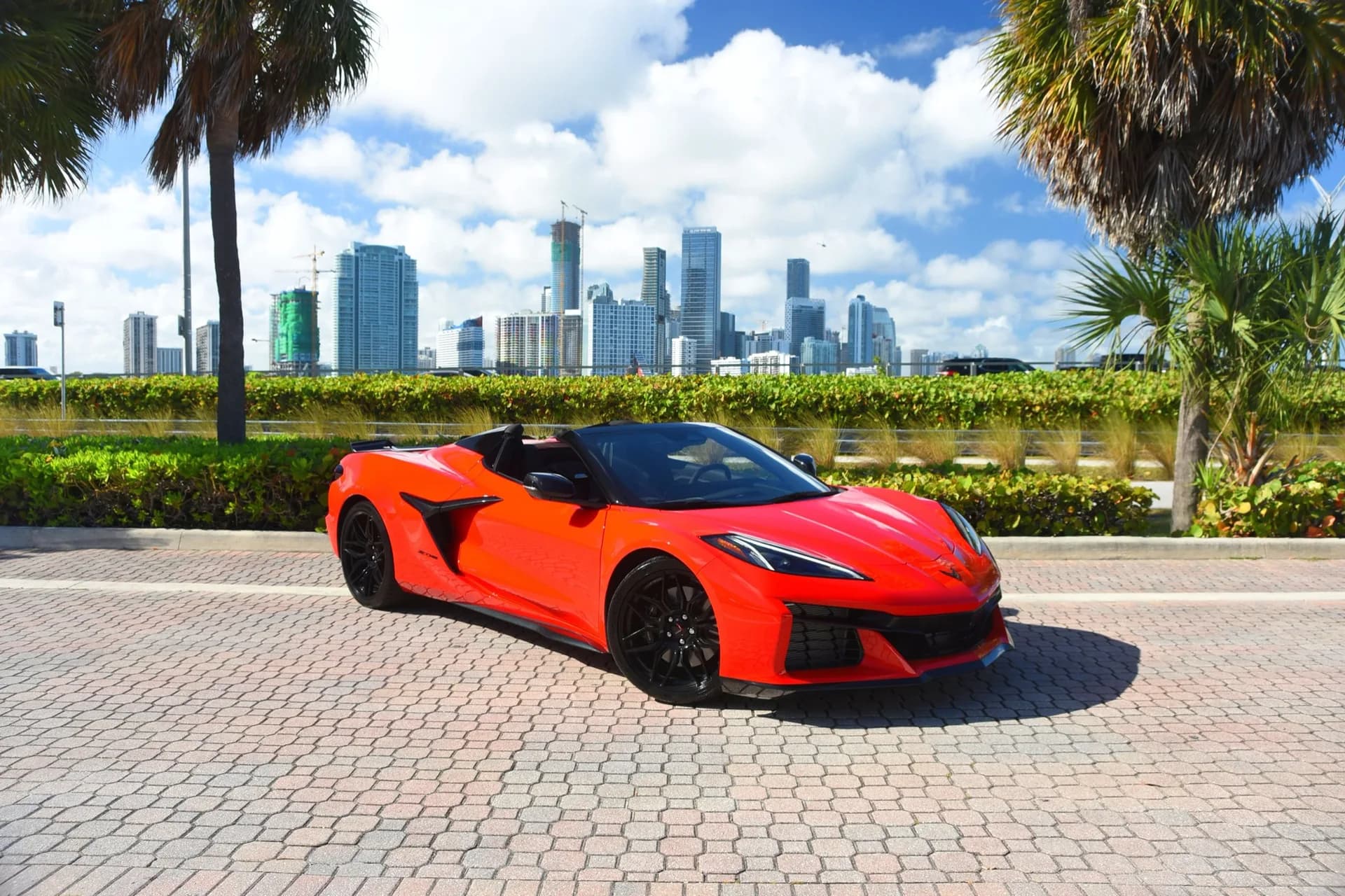 Chevrolet Corvette Z06 Convertible Red:Black - photo 3