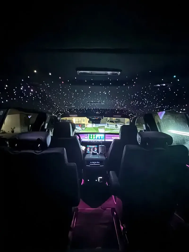 Cadillac Escalade ESV 2025 (Stars) - photo 3