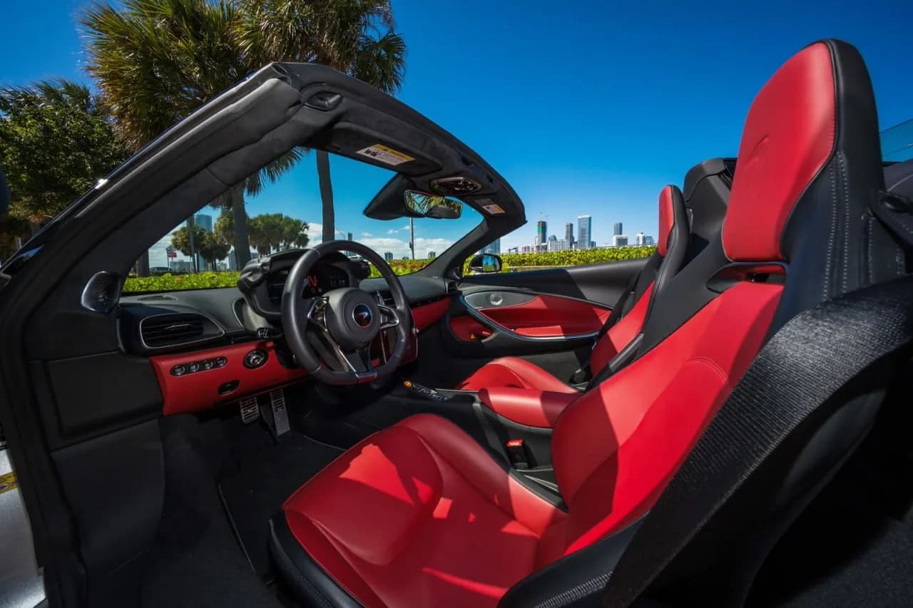 McLaren Artura Spider - photo 4