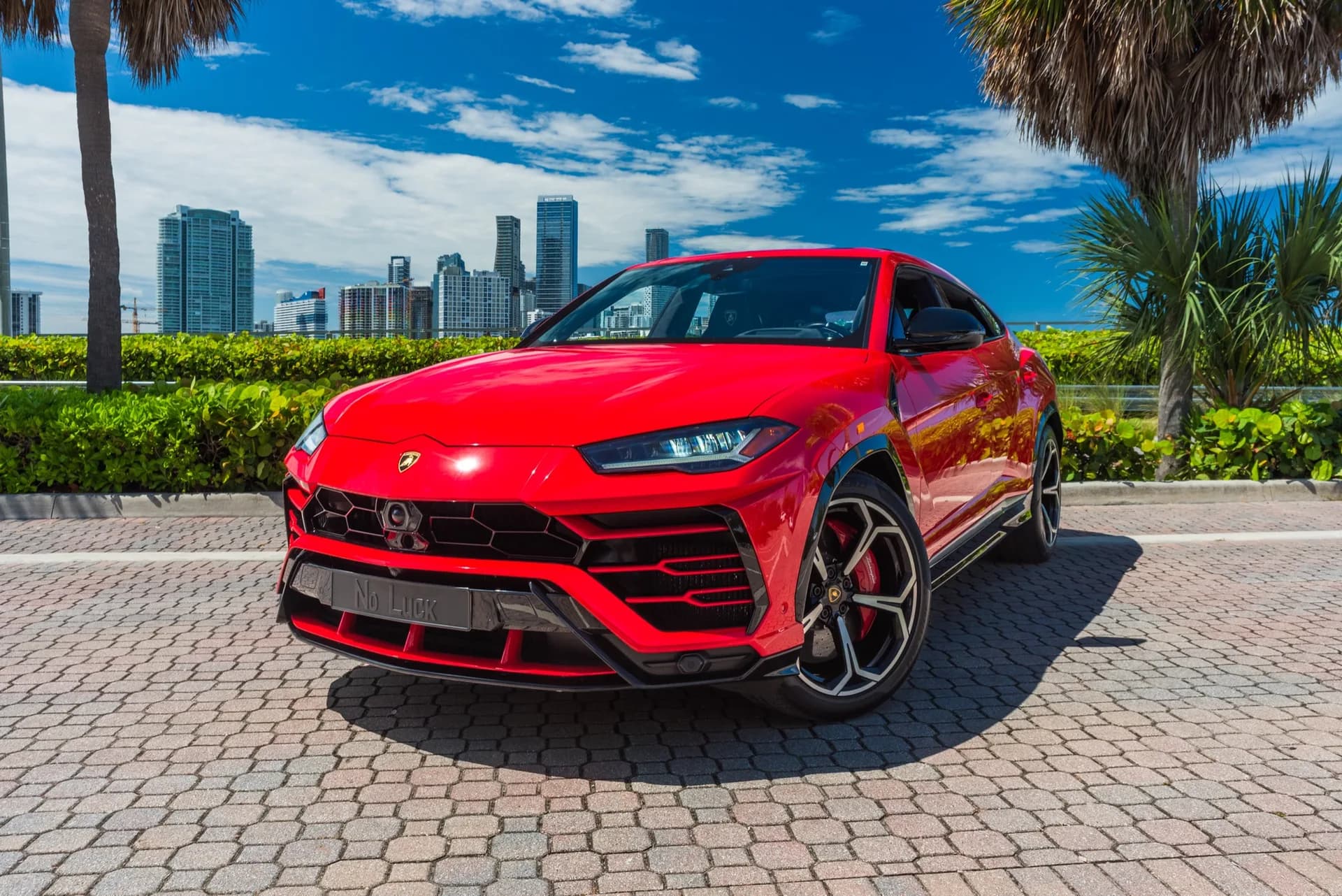 Lamborghini Urus (Red) - photo 1