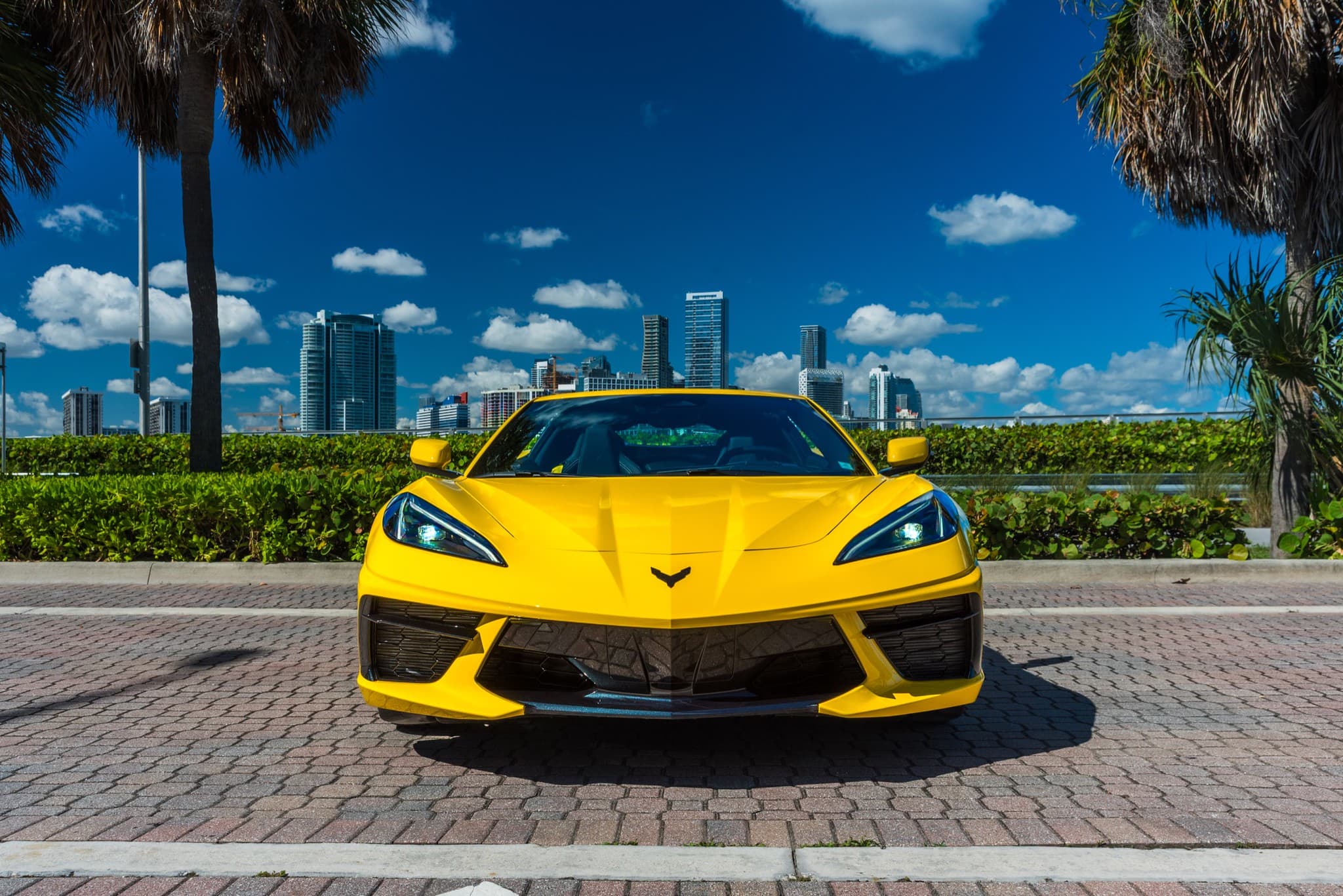 Corvette C8 (Yellow)
